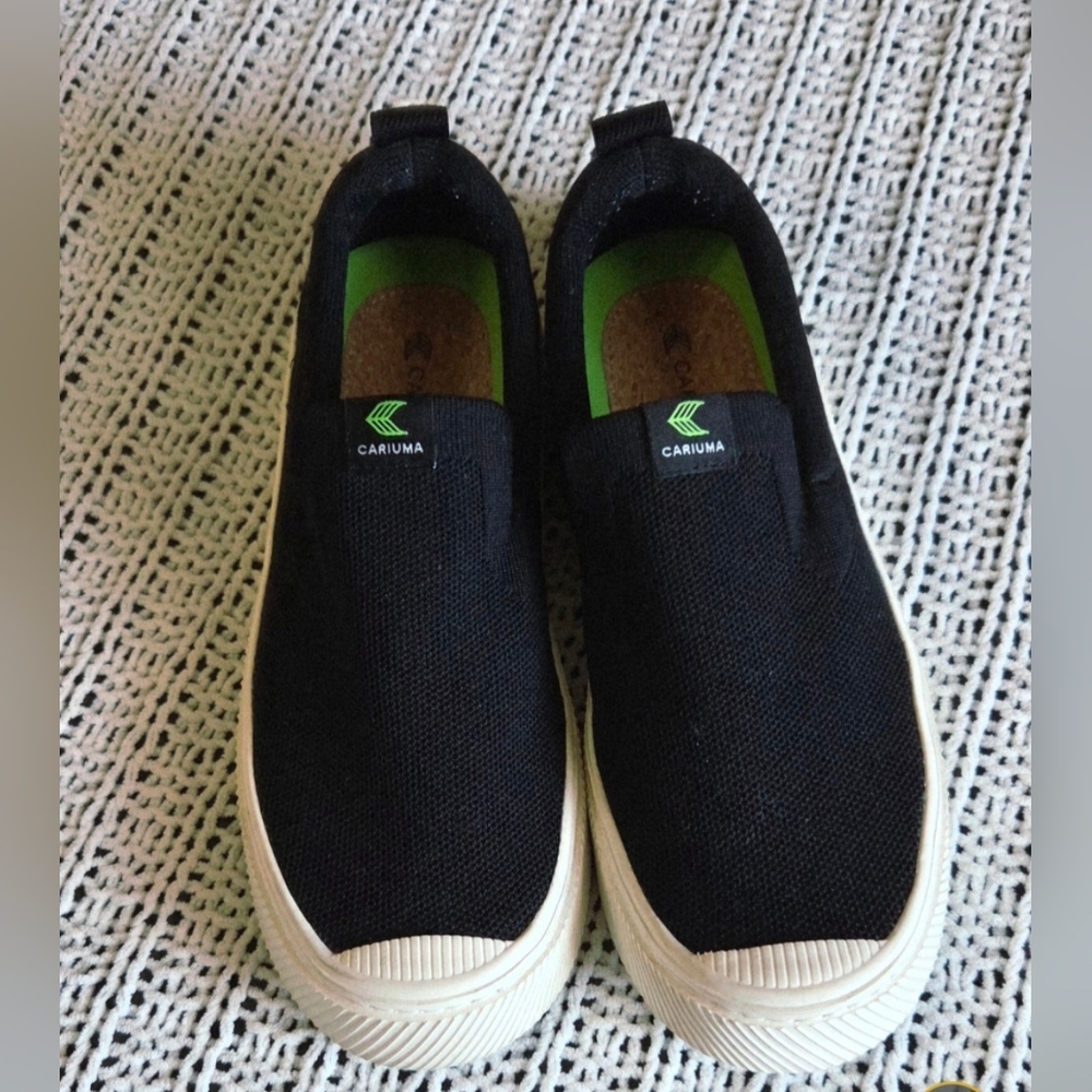 Cariuma IBI Slip-On Black knit Sneakers Women's Size 9.5 - Picture 2 of 8